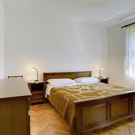 Nenad Appartement